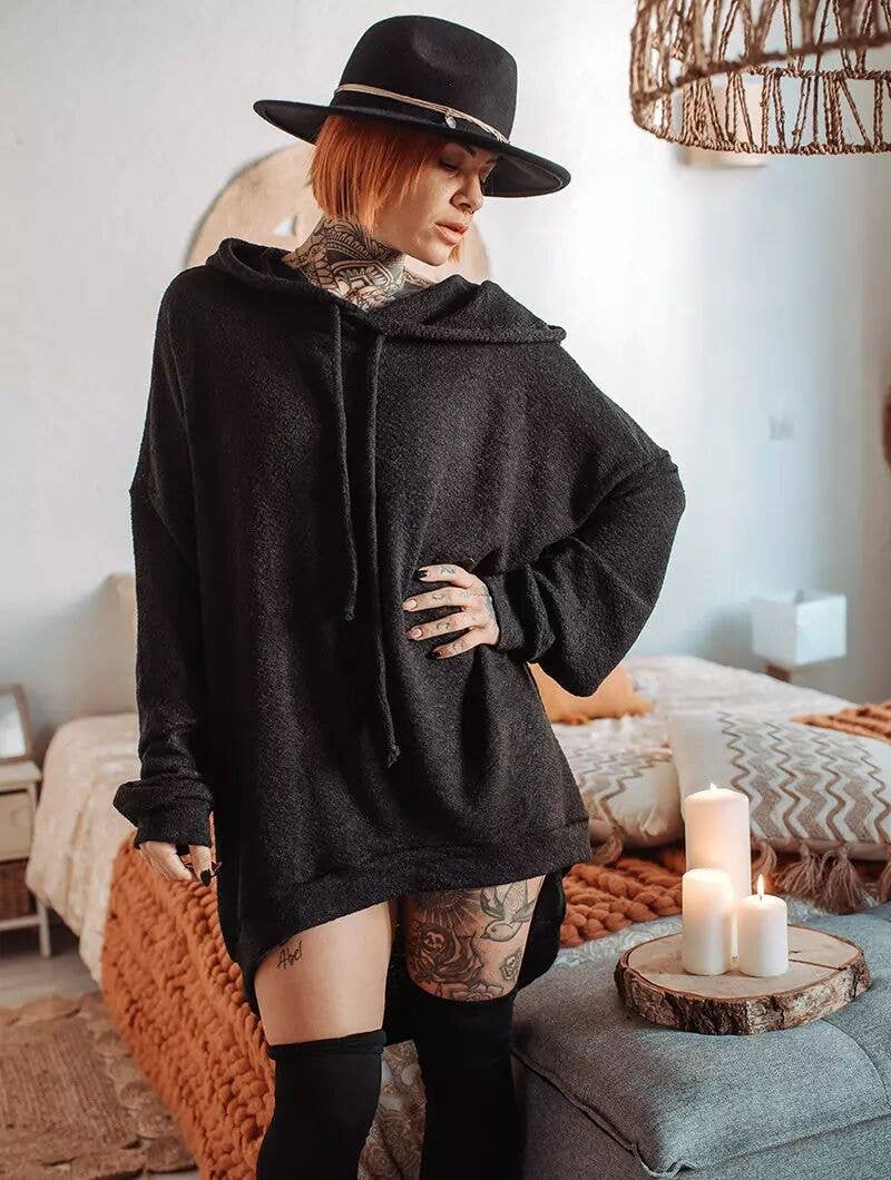 Sudadera larga con capucha oversize Rashmi, negra
